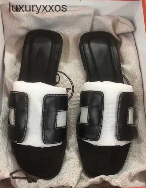 

herm es girl oran shoes flat 2023 slipper brand classic leather summer fashion designer ladies beach sandal slippers heel flip flops 90e7