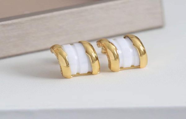 

stud earring with ceramic in three colors for women wedding and engagement jewelry gift have box ps44747791029, Golden