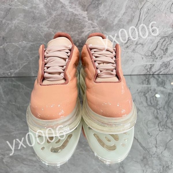 

2023 new luxurys fashion men and womens arrow hiking shoes couple walking sports mens brand-name sneakers ladies non-slip soles skate shoe, Black