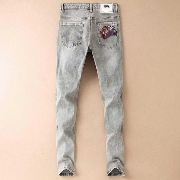 

plus size jeans designer pants mens fashion medusa embroidery denim trousers hip hop jeans casual slim straight pants, Blue