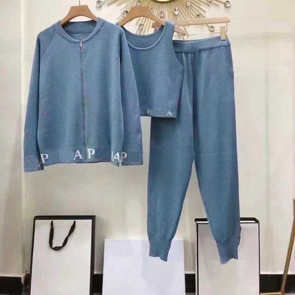 

womens tracksuits designer sweater set pure cotton pants suit luxury brand embroidery sportswear sets outdoor running clothes zipper cardiga, Gray