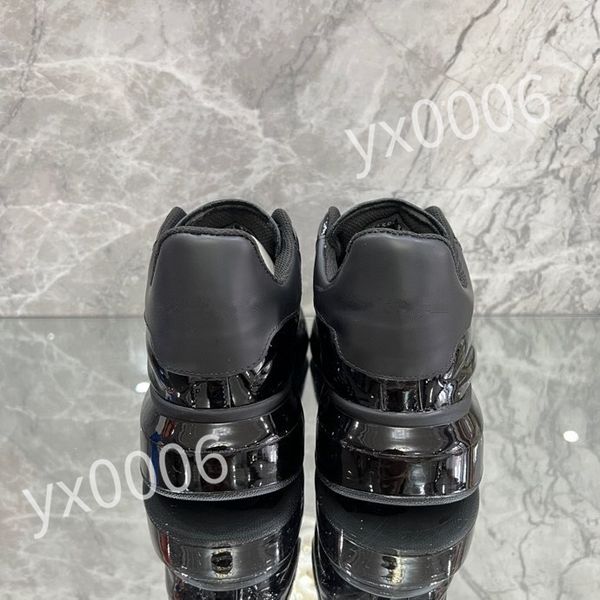 

2023 new fashion men and womens arrow hiking shoes couple walking sports mens brand-name sneakers ladies non-slip soles skate shoe, Black