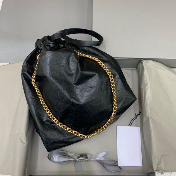 

2023 new garbage bag high-end quality crossbody bag soft and glossy cowhide nylon inner with practicality 742941