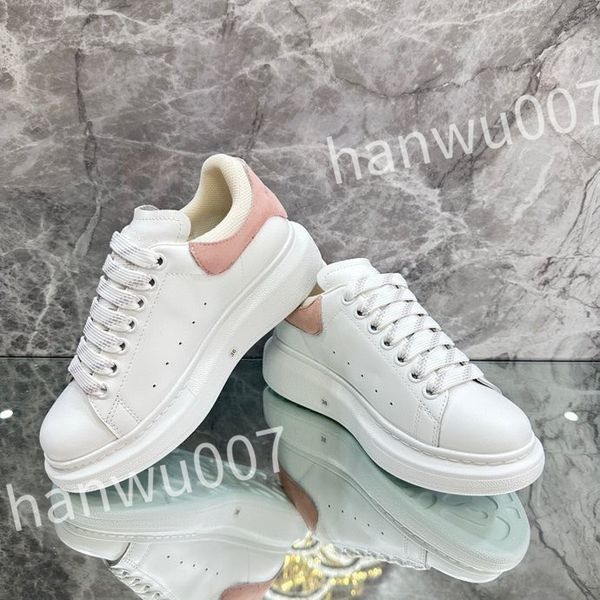 

2023 luxurys quality designer sneakers calfskin casual shoe fashion reflective shoes men women sneaker vintage trainers leather, Black