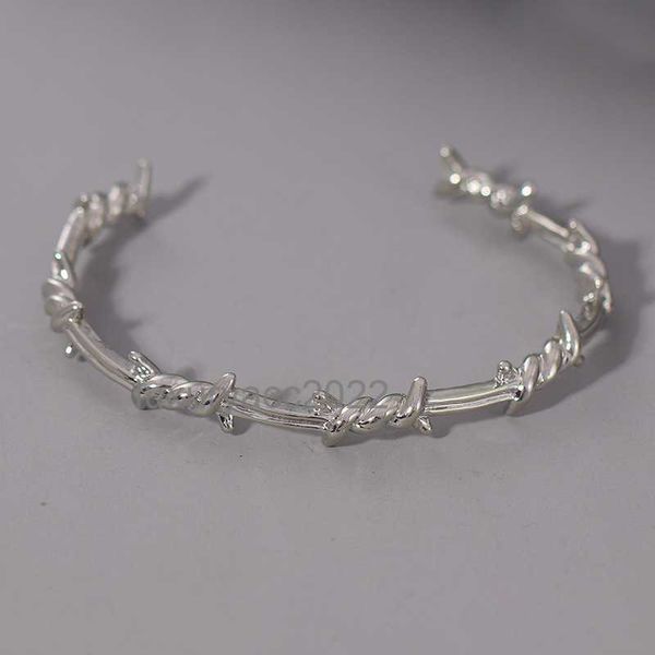 

designer bracelet bangle 2021 fashion new knot bracelet women's simple gold and silver black men's bracelet