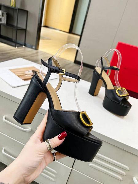 

2023 fashion sandals valentinosity luxury designer platform sandal classic slide women's high-heeled sandals h10, Black
