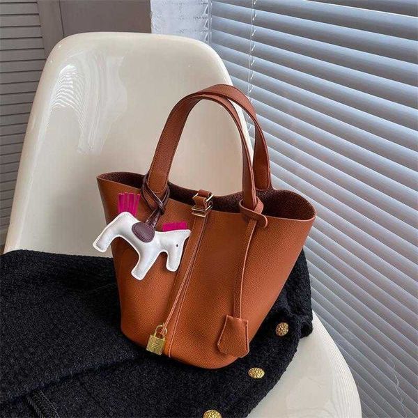 

wholesale designer h ormes totes handbags texture popular bucket bag 2023 new summer simple shoulder fashion small crossbody women's ha