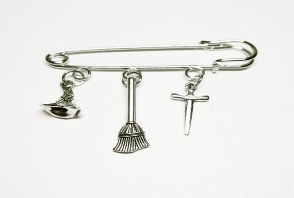 

new fashion broom sword witch hat pagan mini cute brooch jewelry gift fashion alloy charm brooch unisex5785679, Gray