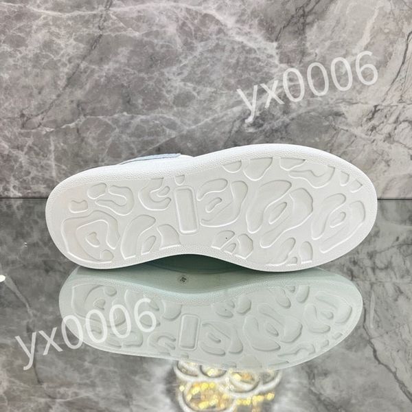 

new designers shoes white black men women fashion retro trainers outdoor sports sneakers hiking shoe