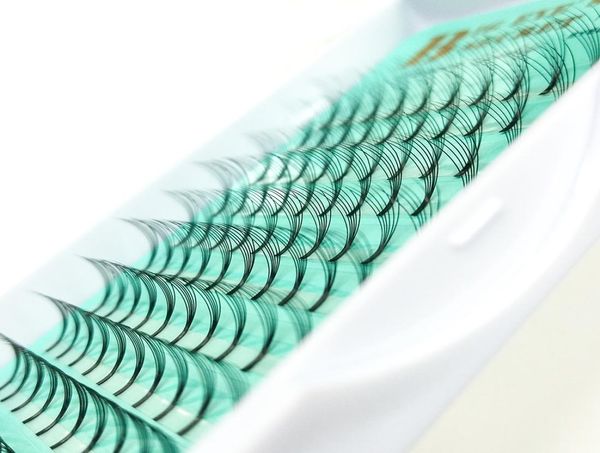 

1 tray 6d russian volume thick and soft premade fans eyelash long stem premade fans lash mink lashes individual eyelashes 5751828