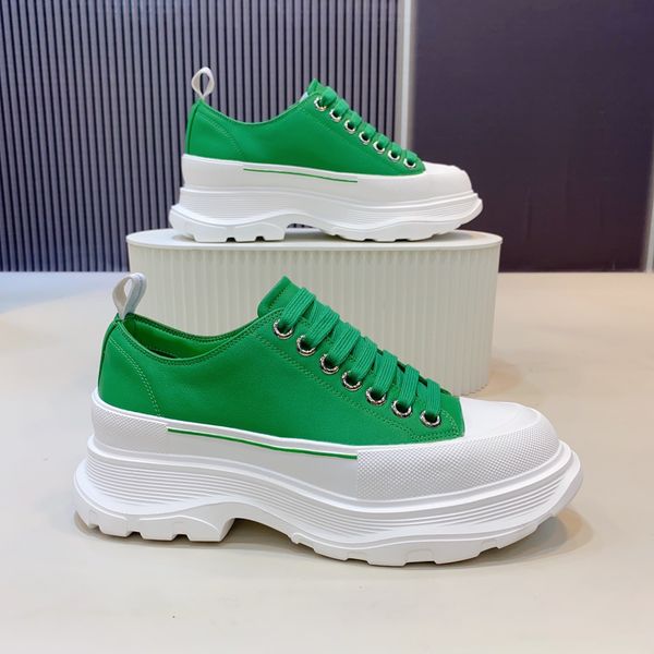 

designer woman shoe leather lace up men fashion platform oversized sneakers white black mens womens luxury velvet suede casual shoes chaussu