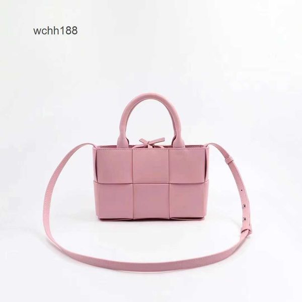 

high designer bag leather girl bottegas 2023 tote bags venetas spring/summer women's arco totes woven capacity handheld straddle m5i3