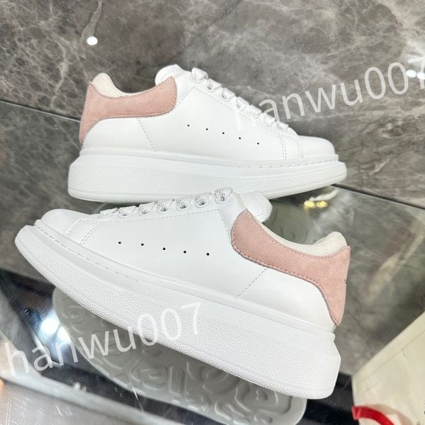 

2023 luxurys quality designer sneakers calfskin casual shoe fashion reflective shoes men women sneaker vintage trainers leather, Black