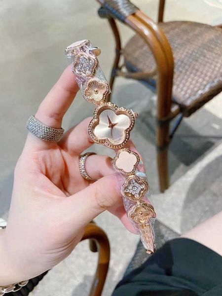 

wristwatches for 2023 new womens watches three stitches quartz watch luxury brand steel belt lady accessories four-leaf clover shape fashion, Slivery;golden