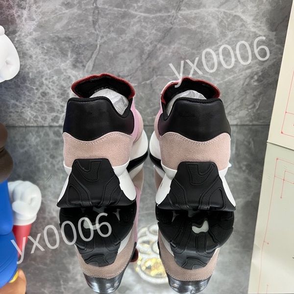 

2023 r calfskin casual shoes reflective sneakers vintage leather trainers fashion leisure shoe platform lace-up women mens sneaker, Black