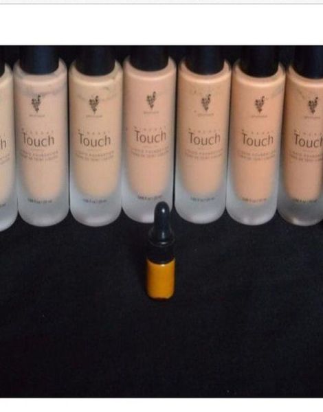 

younique liquid foundation 10 colors moisturizer facial basic make up moisture lasting foundation delicate powder 20 ml ship2770677