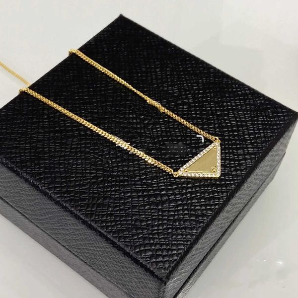 

2023 luxurys sale pendant necklaces fashion for man woman 48cm inverted triangle designers brand jewelry mens womens highly quality 19 model, Silver
