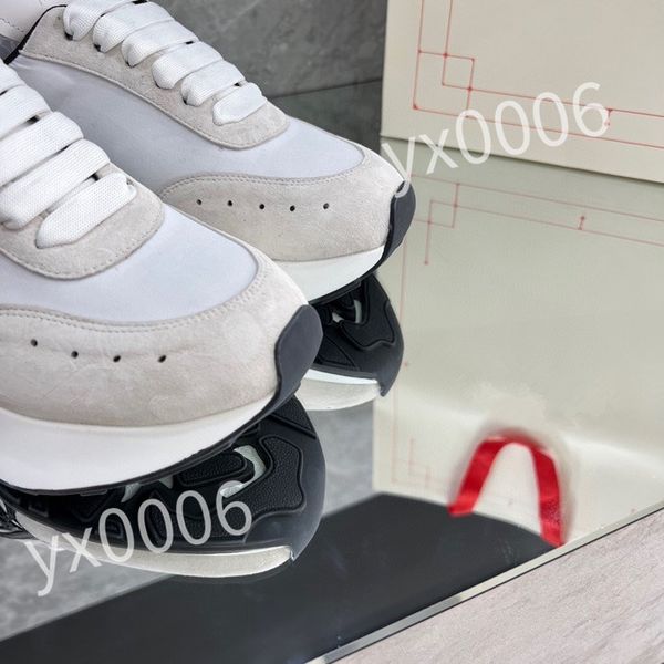 

2023 new luxury designer calfskin casual shoes reflective sneakers vintage leather trainers fashion leisure shoe platform lace-up women mens, Black