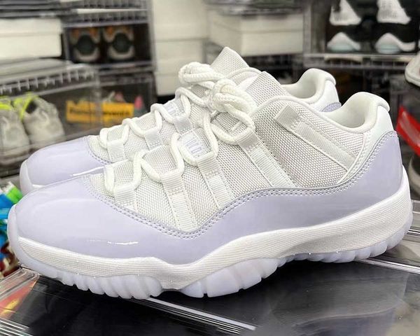 

box with release 2023 authentic 11 low wmns pure violet basketball shoes 11s real carbon white/pure violet-white retro sports sneakers with