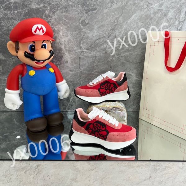 

designer calfskin casual shoes reflective sneakers vintage leather trainers fashion leisure shoes platform lace-up women mens sneaker, Black