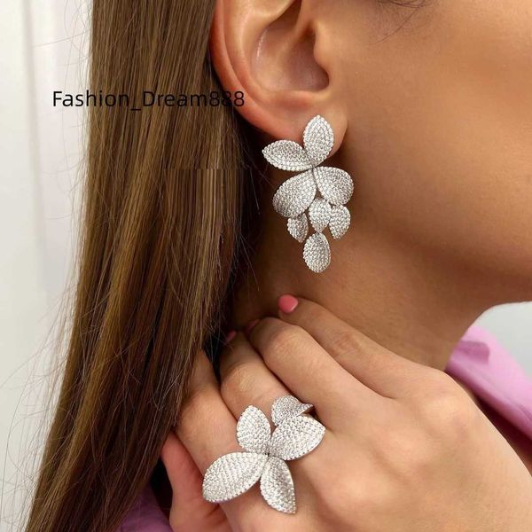 

2023 new arrived luxury women jewelry bling cz paved big flower tassel stud earring, Silver