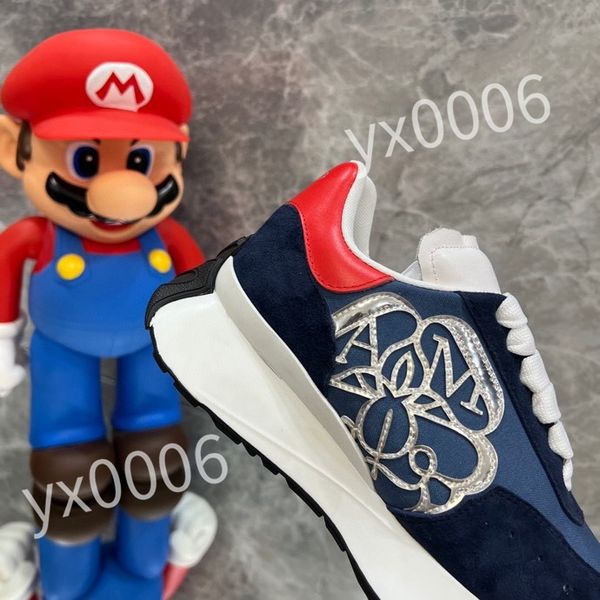 

2023 luxury designer calfskin casual shoes reflective sneakers vintage leather trainers fashion leisure shoe platform lace-up women mens sne, Black