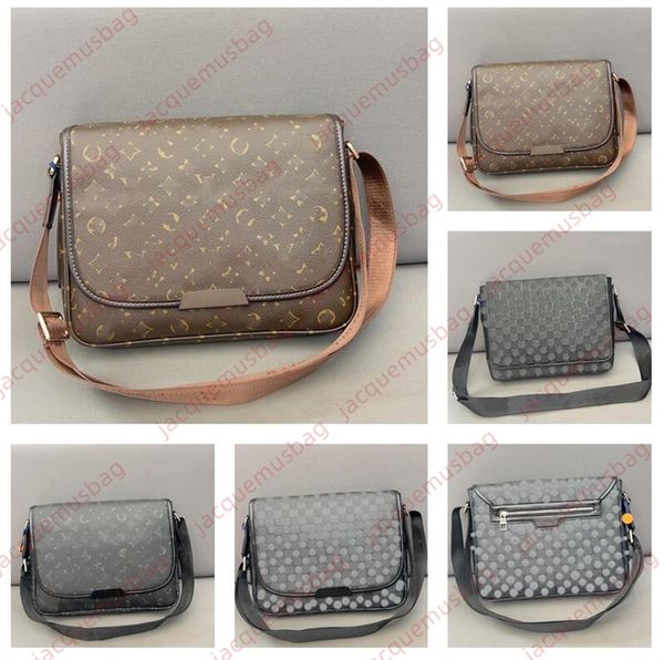 

district messenger bag designer courier bags l men shoulder crossbody wallet mens luxury vll satchels flip dhgate sacoche n42711