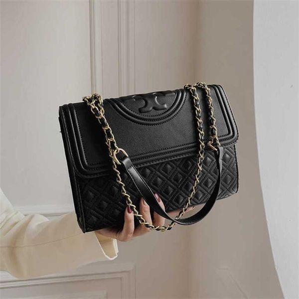 

fashion embossed chain small square bag new crossbody bag black diamond checker women's bag 50% clearance sale