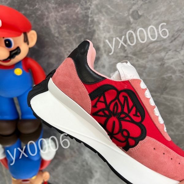 

designer calfskin casual shoes reflective sneakers vintage leather trainers fashion leisure shoes platform lace-up women mens sneaker, Black