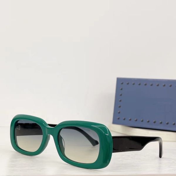 

watch ladies and gentlemen sunglasses for women sunglasses man designeer new emerald delivery of random glasses case and glasses cloth 1133, White;black