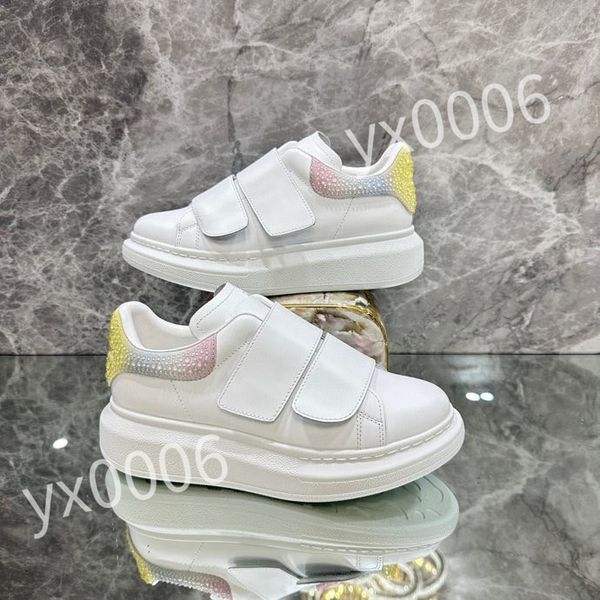 

2023 new luxury designer mens knit sneakers designer oversize sneaker light rubber sole trainers womens size 35-46, Black