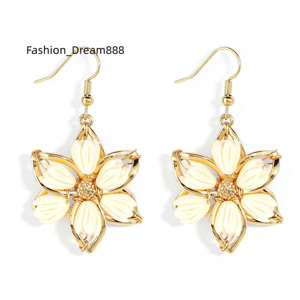 

luxury elegance hawaiian resin pikake flower earrings trending products 2023 new arrivals women, Silver