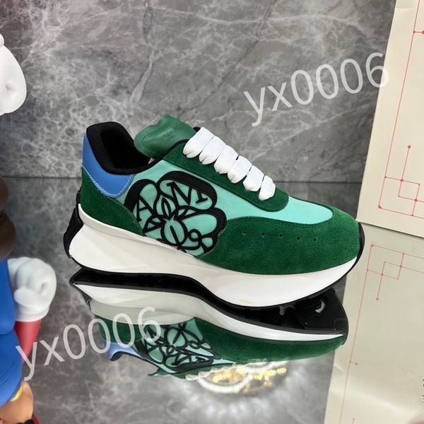 

2023 new luxurys designer calfskin casual shoes reflective sneakers vintage leather trainers fashion leisure shoe platform lace-up women men, Black