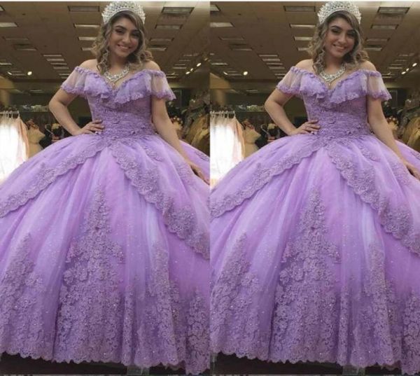 

2023 fantastic light purple quinceanera prom dresses ball gown boho short sleeves vneck lace beads sequins backless sweet 16 dres3251005, Blue;red