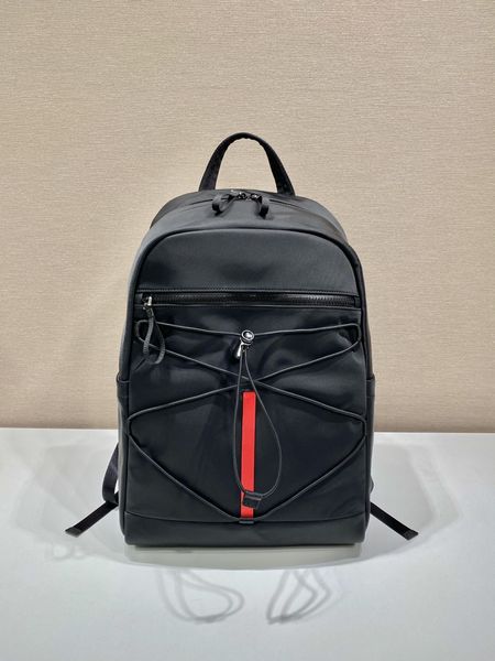 

2023 new men's and women's backpack using nylon material backpack to present multi-functional design style stylish and atmospheric