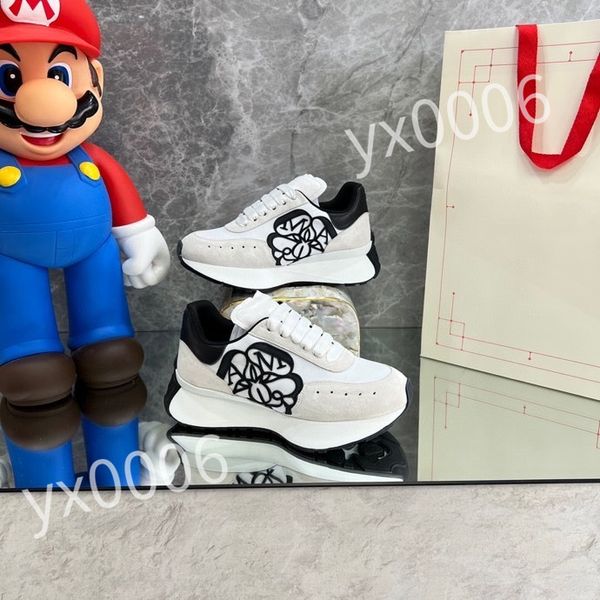 

luxury designer calfskin casual shoes reflective sneakers vintage leather trainers fashion leisure shoe platform lace-up women mens sneaker, Black