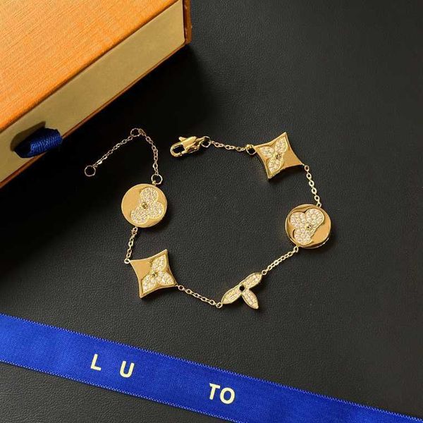 

designer necklace earrings set 18k gold stamp bracelet brand girls necklace gift jewelry ring romantic love pearl stud earrings box springti, Black
