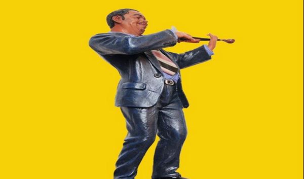 

violin player statue musician figure resin musicians figurine musician souvenir office show window living room decoration7767675