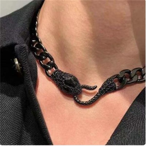 

creative spirit snake choker snake choker vintage cuban chain snake necklace fashion women party personality jewelry punk gifts gc2198, Golden;silver