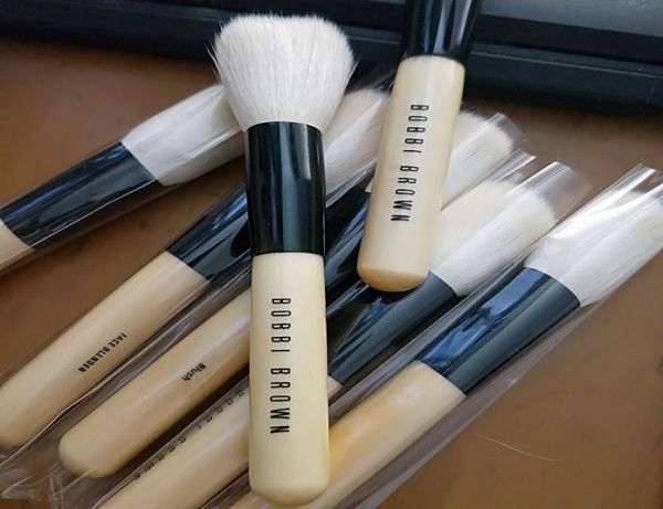 

new eyeshadow brush makeup brushes 1pcs wooden foundation cosmetic brush women039s fashion beauty tools9381414