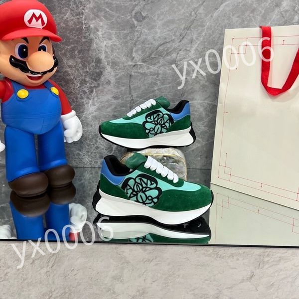 

luxurys designer calfskin casual shoes reflective sneakers vintage leather trainers fashion leisure shoe platform lace-up women mens sneaker, Black