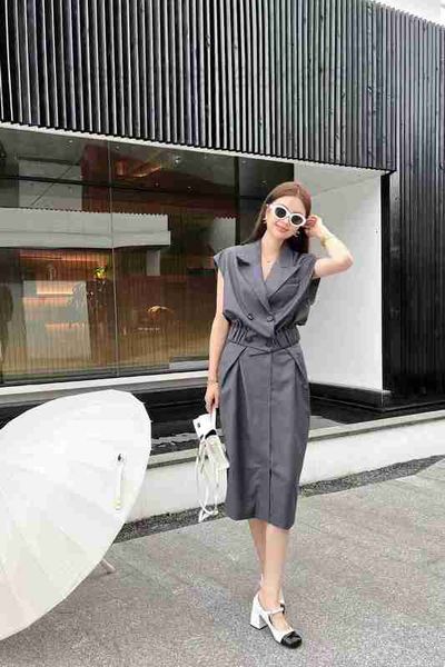 

two piece dress designer european goods 2023 summer new double breasted design vest coat with small a half skirt set ii75, White