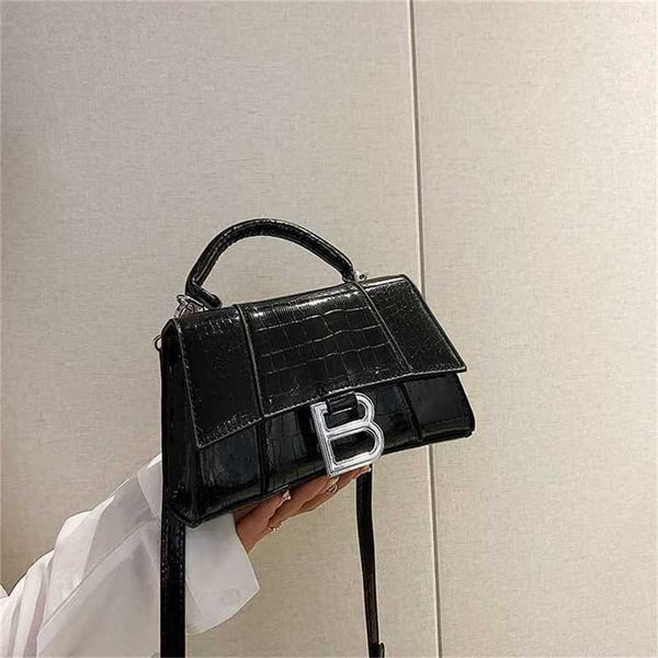 

bags women's bag 2023 new letter printing hourglass bag fashion single room diagonal straddle handbag 60% factory outlet sale f0kt