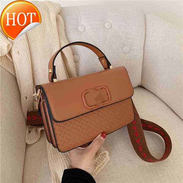 

designer bags 2023 new women's single shoulder bag msenger portable small organ multi-layer fashion manufacturer trend tote bag factory