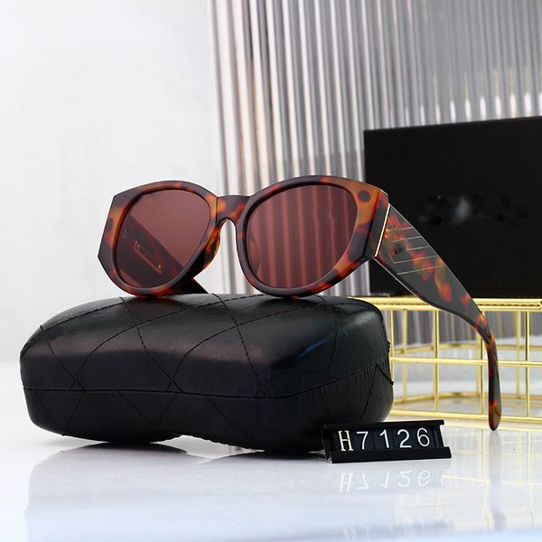 

designer sunglasses for women and men brand new sunglasses women round sunglasses fashion trend wholesale sunglasses 7126, White;black