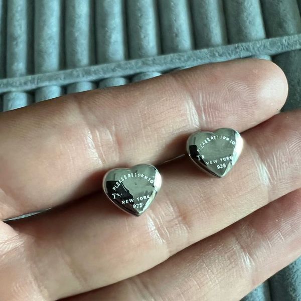 

cute tiny girls original branded heart tf solid stud 316l stainless steel 18k gold silver rose women letter logo engrave earrings wedding pa, Golden;silver