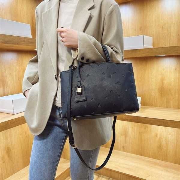 

store 90% 2023 new tote bag embossed pu hand one shoulder large capacity portable messenger bag fhsw