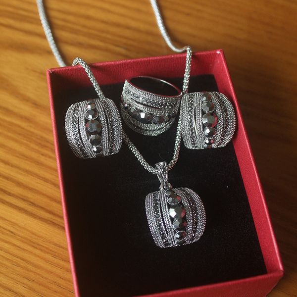 

wedding jewelry sets vintage black zircon earrings necklace set parure bijoux femme dress accessories 230627, Slivery;golden