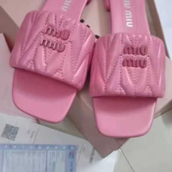 

beach shoes women slide designer sandals slippers mius line women's new summer 2023 fairy style flat bottomed half trend on outside lvu