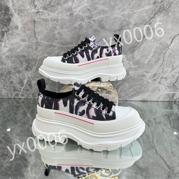 

2023 new luxurys designer fashion sneakers canvas shoes high low men's sneaker technical leather women's casual trainers size 35-4, Black